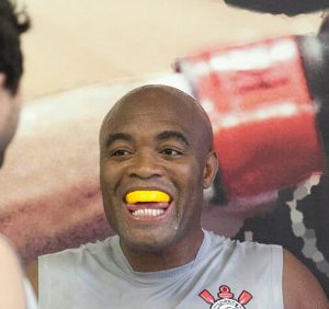 protetor bucal esportivo anderson silva